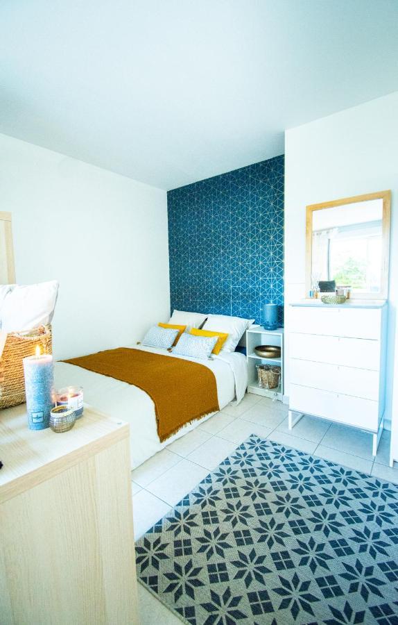 Appartement Studio charmant Cergy le Haut Au pied de la Gare ! PARKING PRIVE ! Extérieur photo