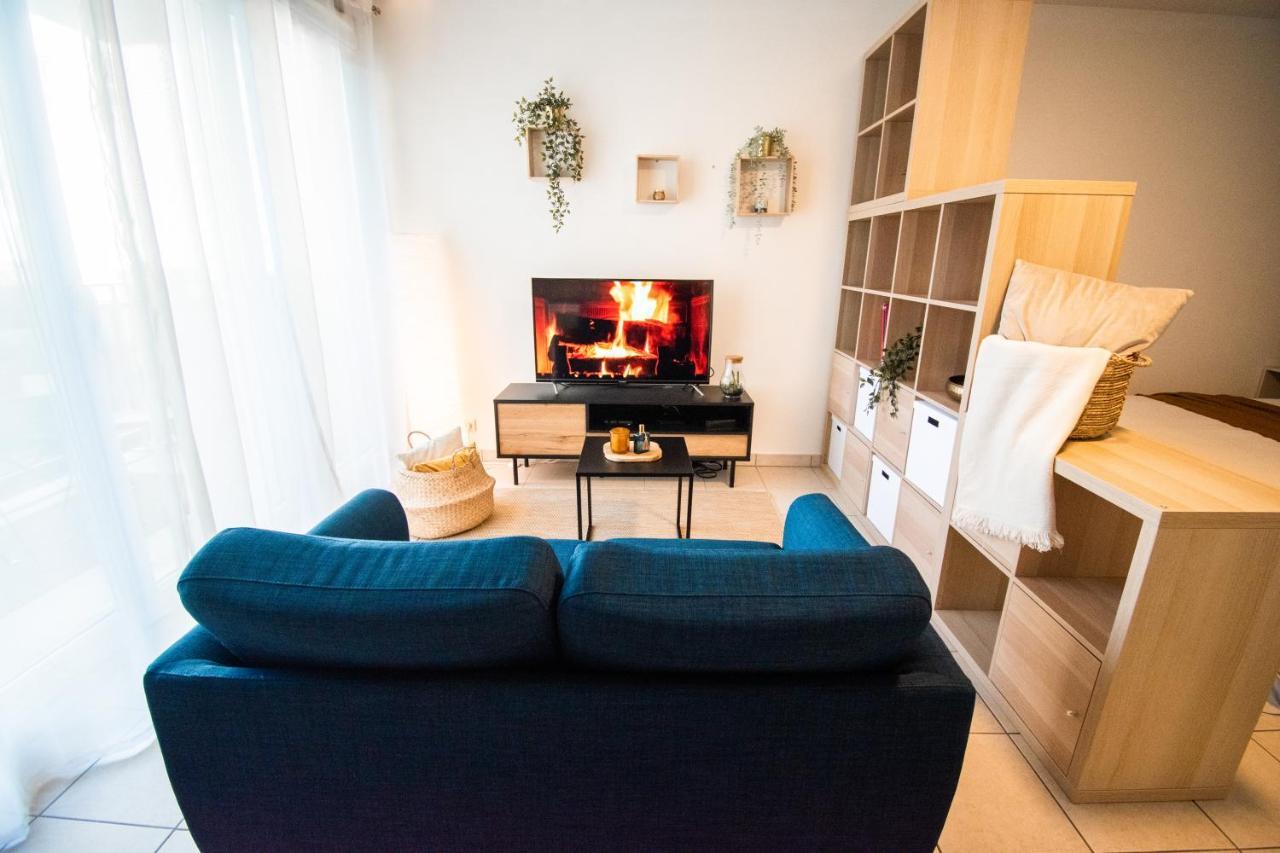 Appartement Studio charmant Cergy le Haut Au pied de la Gare ! PARKING PRIVE ! Extérieur photo
